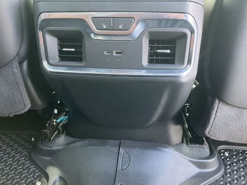 Used 2024 GMC Sierra 1500 Denali Ultimate image 36