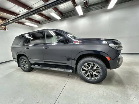 Certified 2022 Chevrolet Tahoe Z71 w/ Luxury Package AWD/4WD image 9