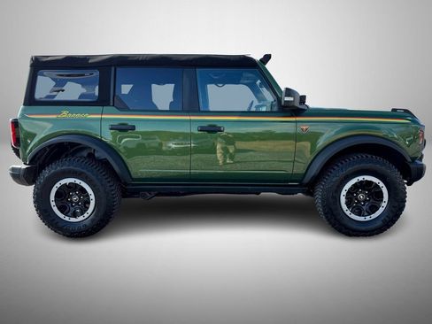 Used 2023 Ford Bronco Badlands image 6