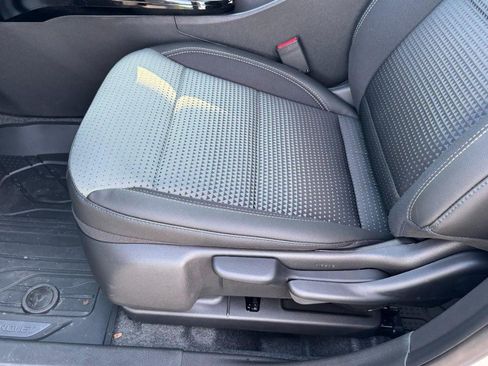 New 2026 Chevrolet Trax LT w/ Driver Confidence Package FWD image 9
