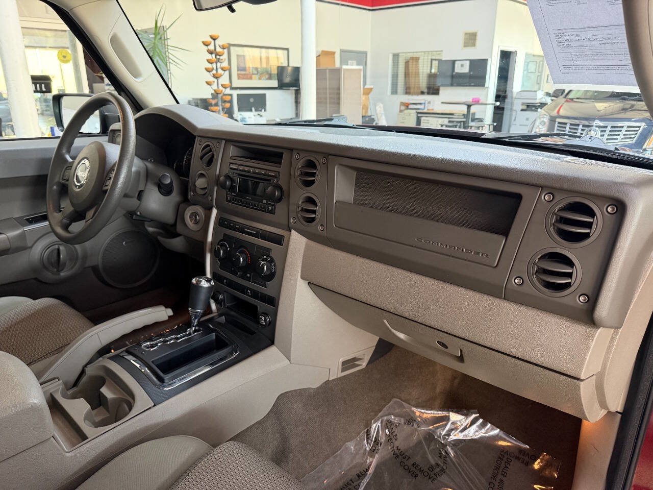 Used 2007 Jeep Commander Sport AWD/4WD image 19