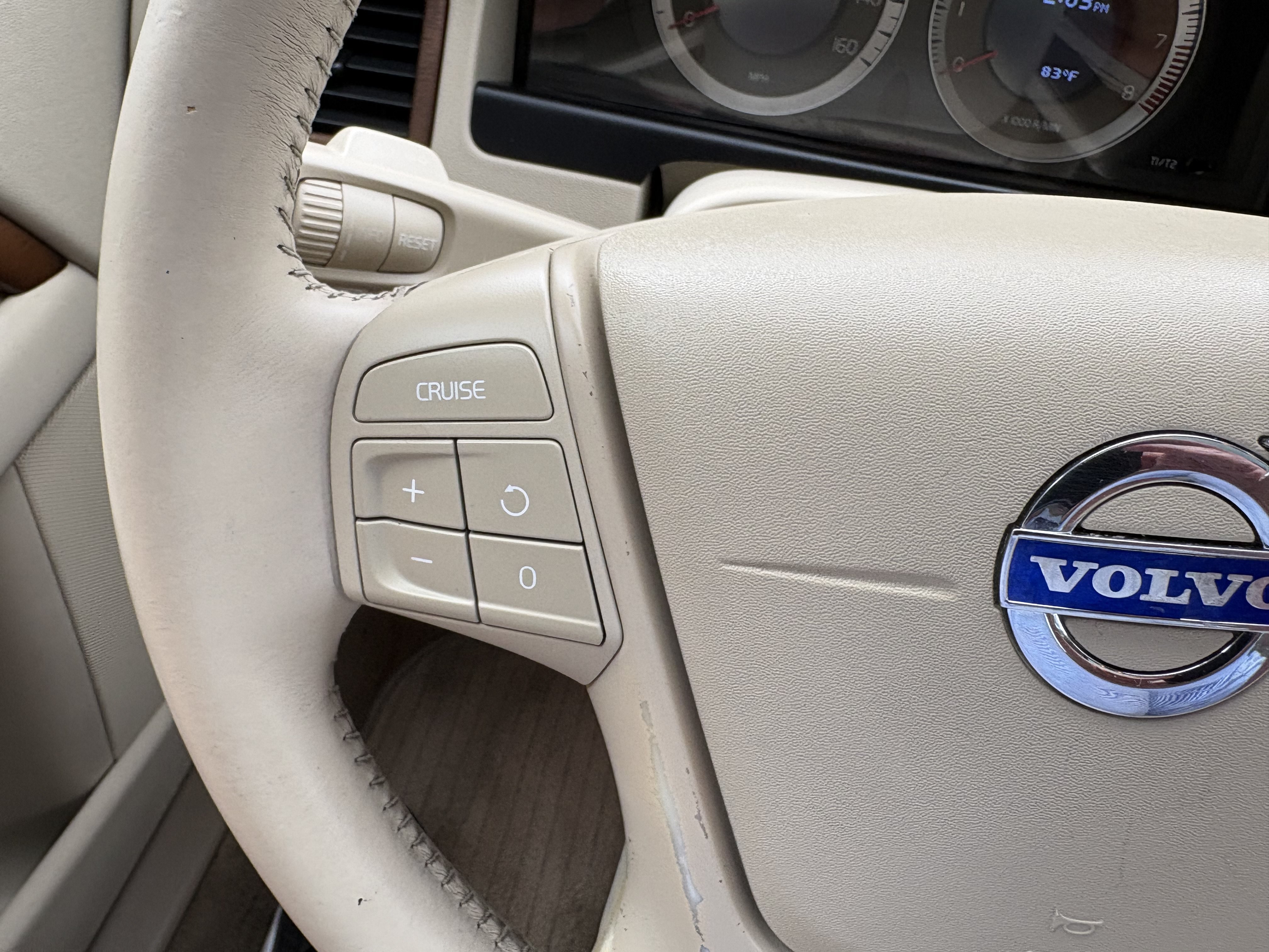 Used 2010 Volvo XC70 3.2 AWD/4WD image 39
