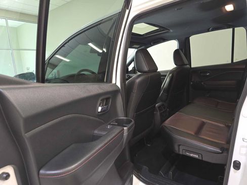 Used 2022 Honda Ridgeline Black Edition image 25