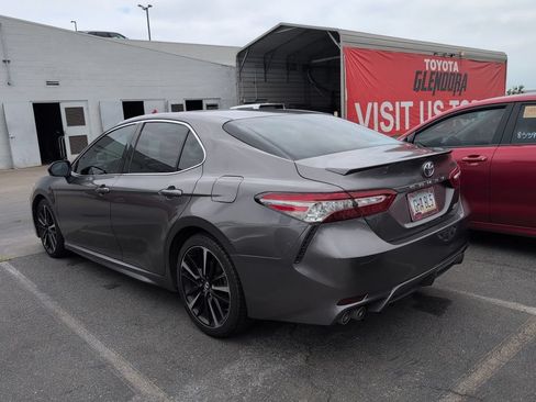 Used 2018 Toyota Camry XSE FWD image 7