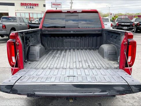 Used 2024 GMC Sierra 1500 AT4 w/ Technology Package AWD/4WD image 30