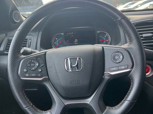 Used 2022 Honda Pilot TrailSport image 18