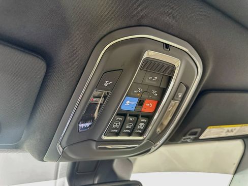Used 2023 Jeep Grand Cherokee 4WD 4xe image 34