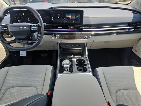 New 2027 Kia Carnival SX Prestige FWD image 13