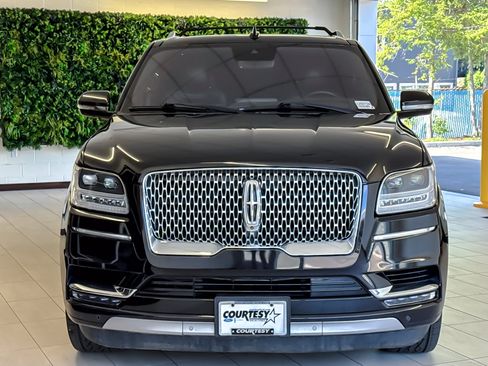 Certified 2019 Lincoln Navigator Reserve AWD/4WD image 9