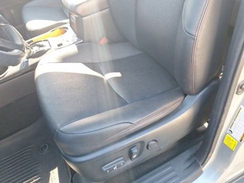 Used 2021 Toyota 4Runner Venture w/ Moonroof Package image 10