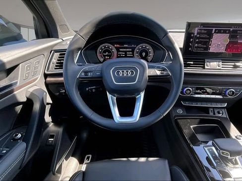 Used 2025 Audi Q5 2.0T Premium Plus w/ Premium Plus Package AWD/4WD image 8