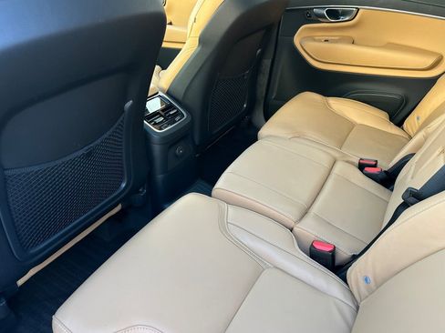 Used 2023 Volvo XC90 T8 Ultimate w/ Protection Package Premier image 4