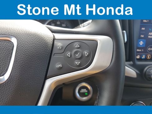 Used 2024 GMC Terrain SLT image 26