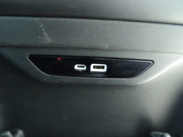 Used 2025 Chrysler Pacifica Select FWD image 18