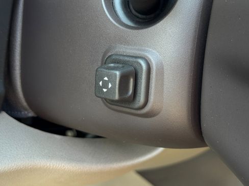 Used 2017 Chevrolet Tahoe LT w/ Luxury Package image 17