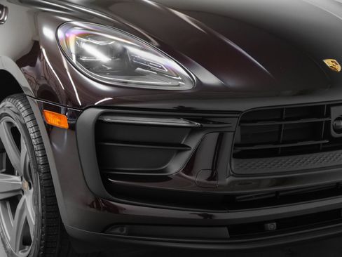 Used 2025 Porsche Macan image 18