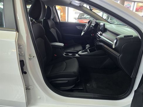 Used 2023 Kia Forte LXS w/ LXS Technology Package FWD image 14