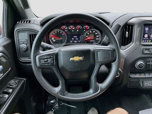 Used 2025 Chevrolet Silverado 1500 Custom image 11