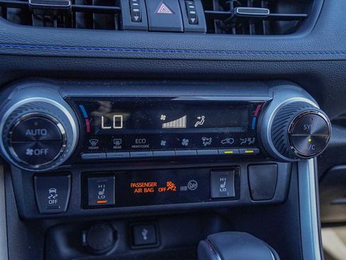 Used 2022 Toyota RAV4 XSE image 19