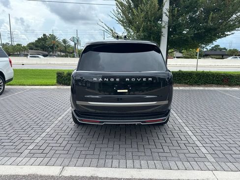 Used 2026 Land Rover Range Rover Long Wheelbase SE AWD/4WD image 5
