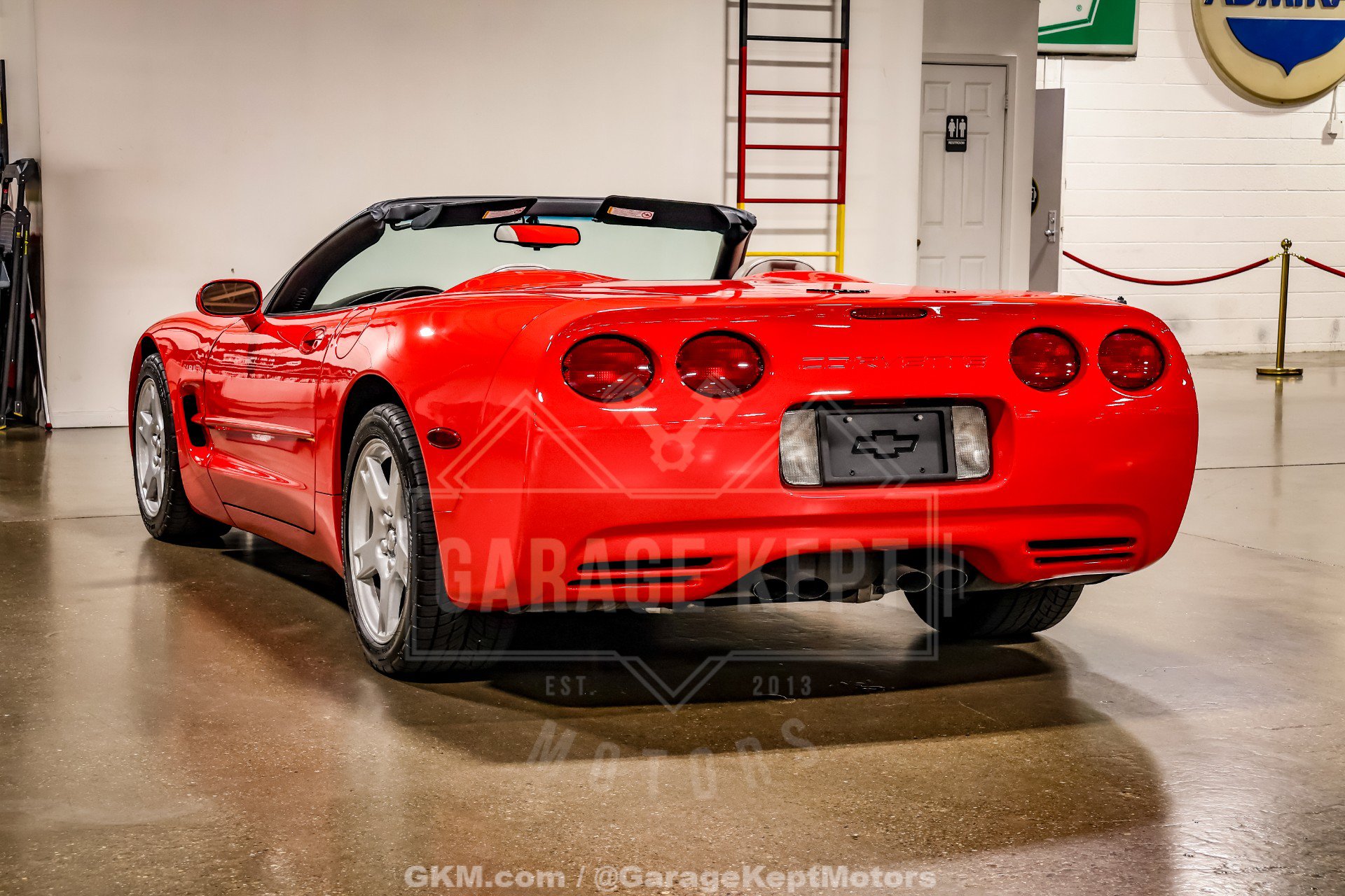 Used 1999 Chevrolet Corvette Convertible w/ Memory Pkg RWD image 22