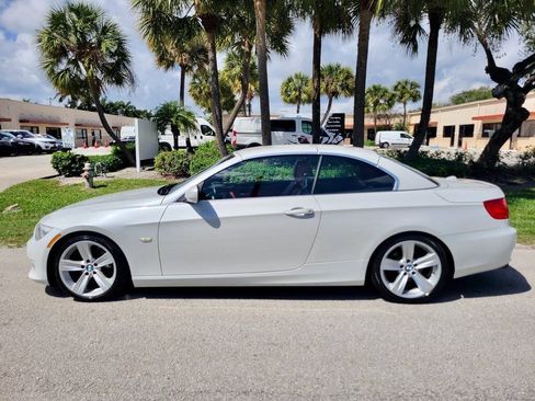 Used 2011 BMW 328i Convertible w/ Premium Pkg RWD image 5