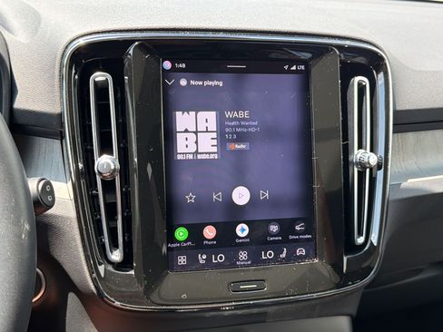 Used 2023 Volvo XC40 B4 Plus w/ Protection Package Premier FWD image 19