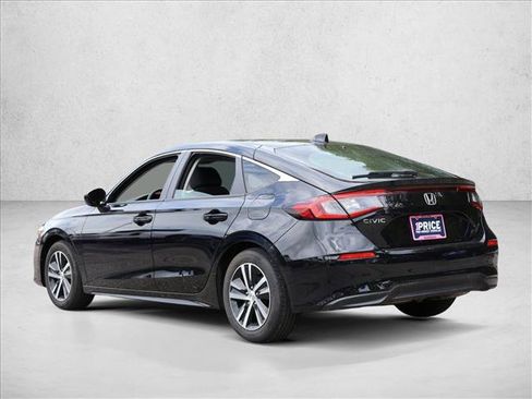 Used 2023 Honda Civic LX image 7