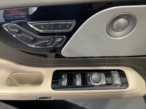 Used 2020 Lincoln Aviator Reserve w/ Equipment Group 202A AWD/4WD image 25