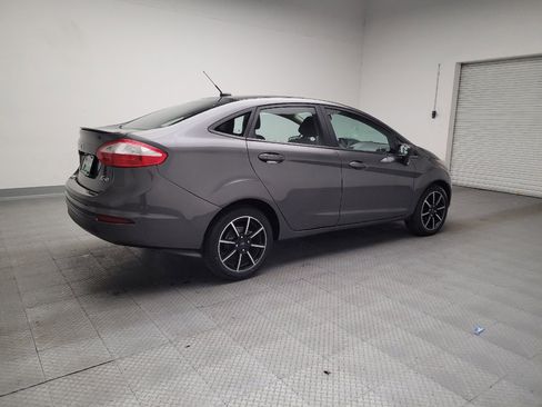 Used 2018 Ford Fiesta SE w/ Equipment Group 201A FWD image 10