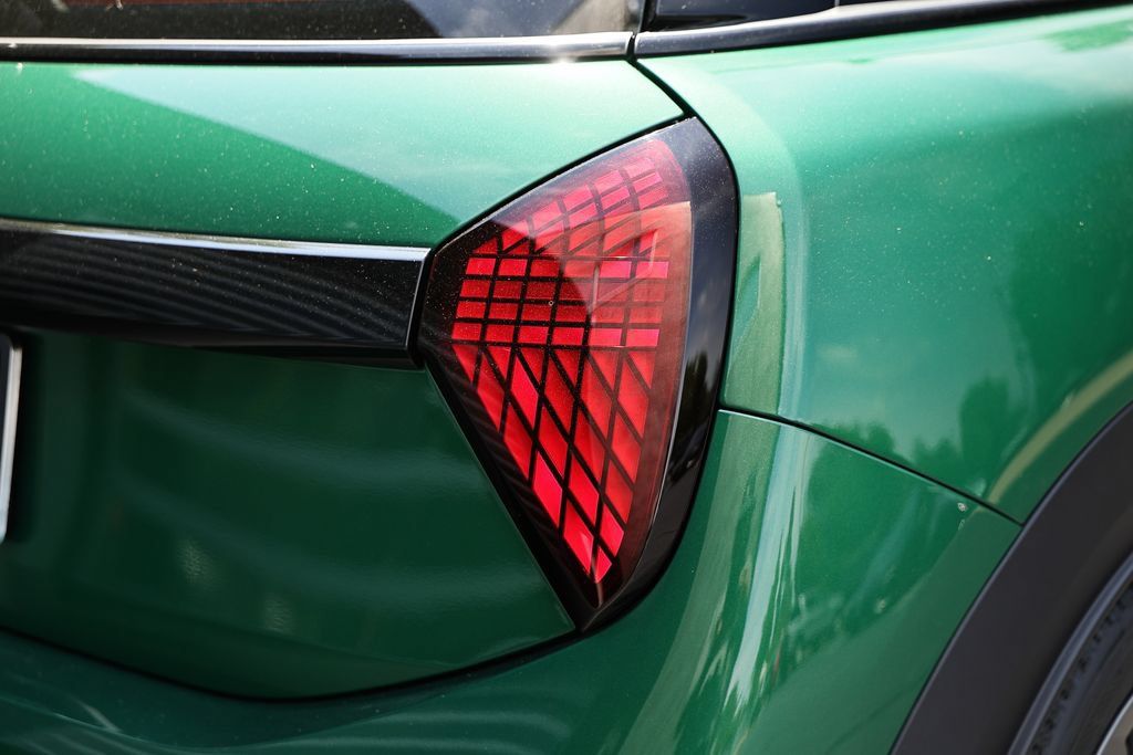 New 2026 MINI Cooper 2-Door Hardtop FWD image 6