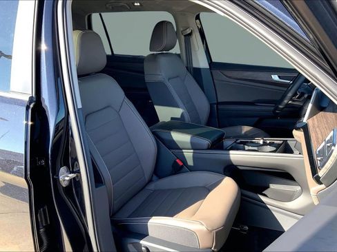 New 2026 Volkswagen Atlas SEL image 11