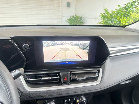 Used 2025 Chevrolet TrailBlazer LT image 17