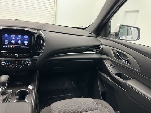 Certified 2023 Chevrolet Traverse LT w/ LPO, Floor Liner Package AWD/4WD image 30