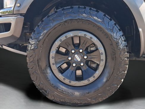 Used 2018 Ford F150 Raptor w/ Equipment Group 802A Luxury AWD/4WD image 34