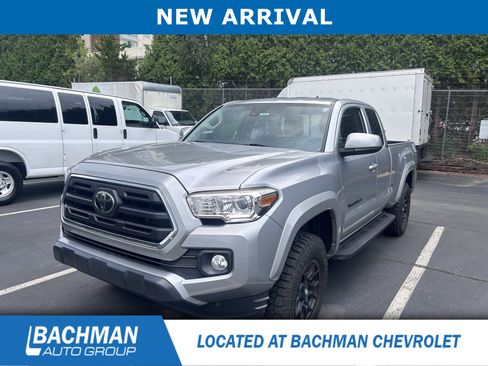 Used 2019 Toyota Tacoma SR5 AWD/4WD image 4