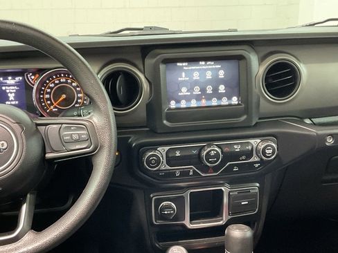 Used 2023 Jeep Wrangler Sport AWD/4WD image 13