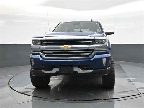 Used 2017 Chevrolet Silverado 1500 High Country image 30
