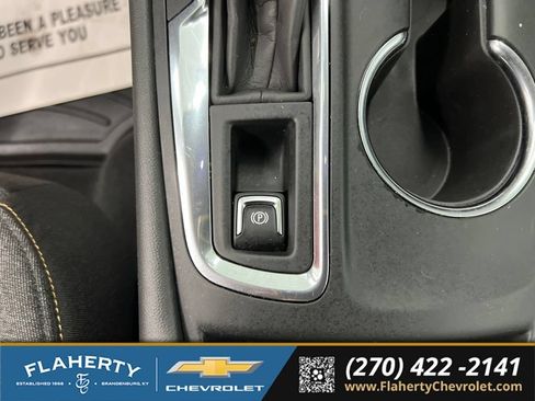 Used 2023 Chevrolet Equinox LT FWD image 33