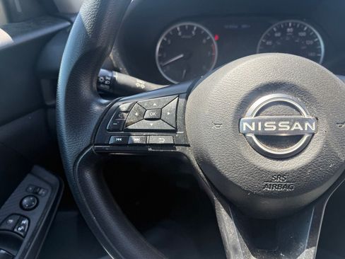 Used 2024 Nissan Sentra S FWD image 19