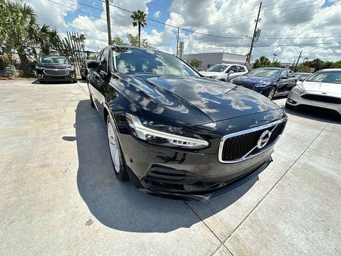 Used 2018 Volvo S90 T5 Momentum w/ Convenience Package FWD image 5