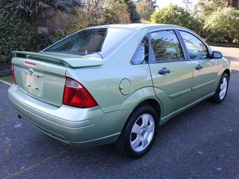 Used 2007 Ford Focus SES image 3