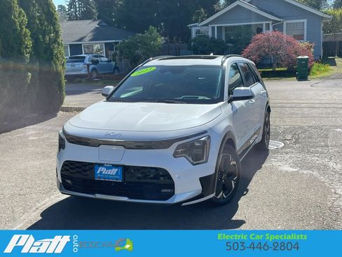 Used 2023 Kia Niro Wave image 1