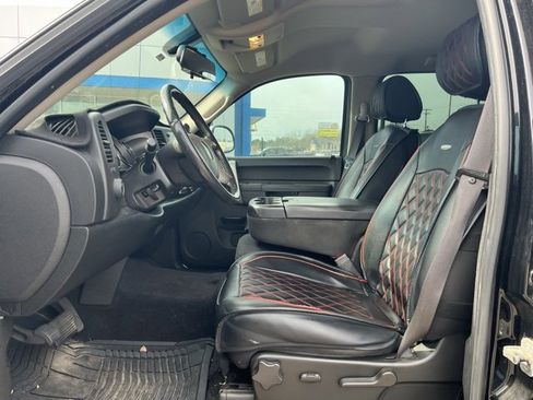 Used 2011 GMC Sierra 1500 SLE w/ Texas Edition image 7