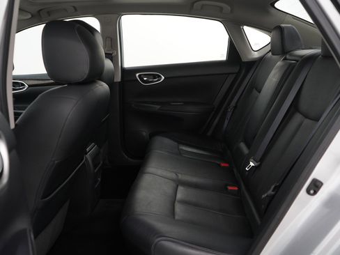 Used 2015 Nissan Sentra SL w/ SL Premium Package image 15