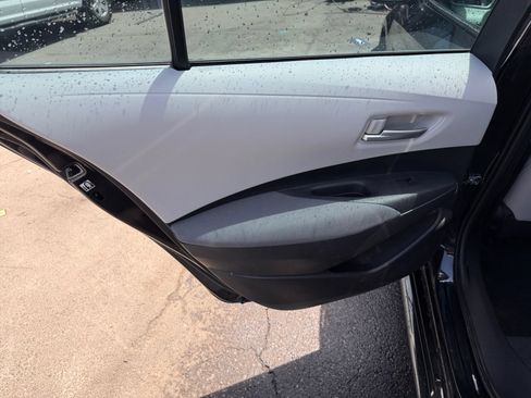 Used 2020 Toyota Corolla LE w/ LE Convenience Package FWD image 25