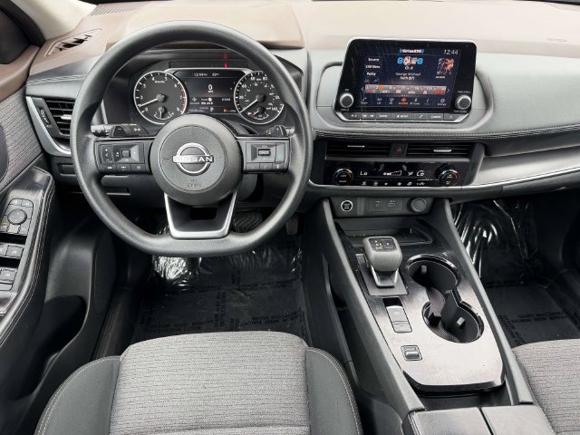 Used 2023 Nissan Rogue SV FWD image 17