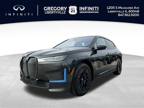 Used 2024 BMW iX xDrive50 image 1