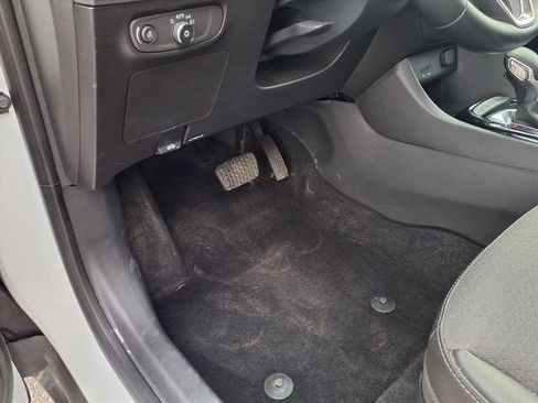 Used 2025 Buick Encore GX Preferred image 46