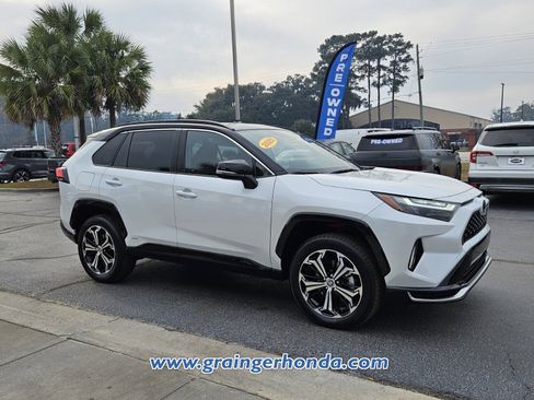 Used 2025 Toyota RAV4 XSE image 7